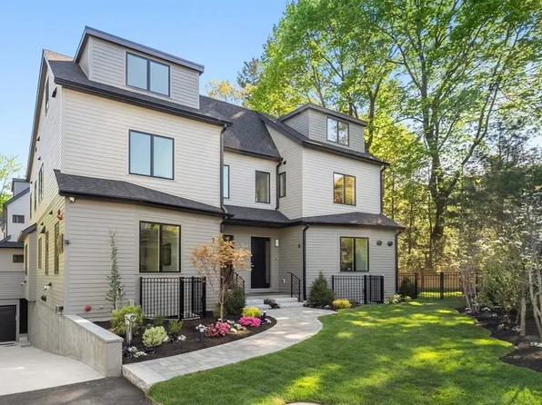 956 Walnut St #7, Newton Highlands, MA 02461