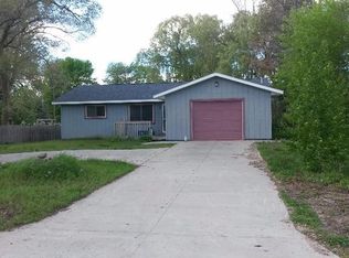 722 W 3rd St, Pinconning, MI 48650
