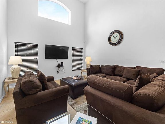 2nd image of 4313 Bayside Dr