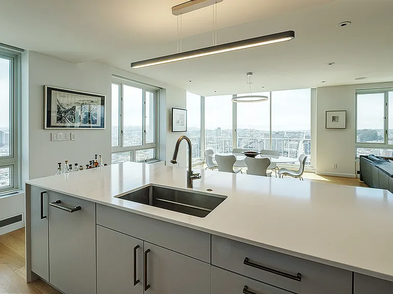 1200 California St #19D — Photo 14