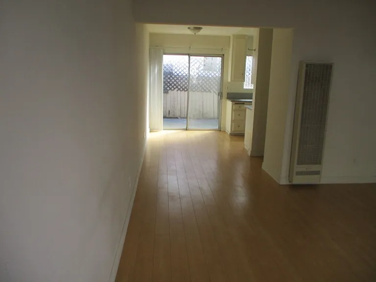 3833 Tilden Ave — Photo 6