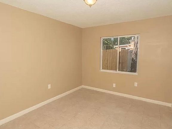 4th image of 12312 Eastcove Dr