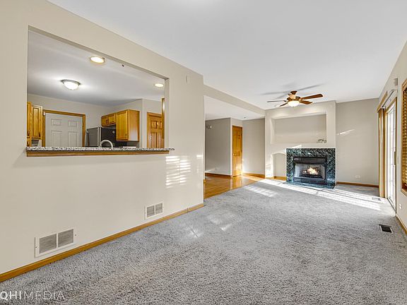 4th image of 3821 Ashley Ct #3821