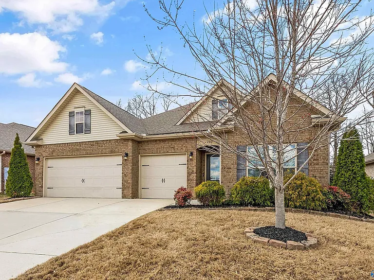 280 Falcon Ridge Dr — Photo 1