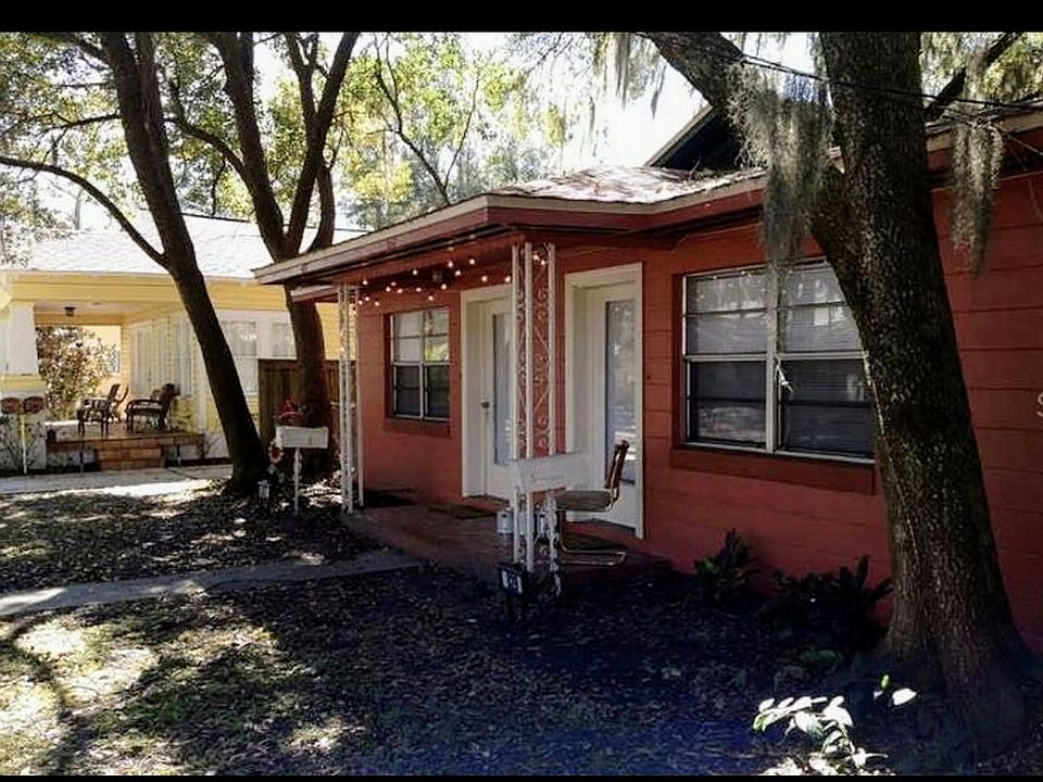 1st image of 829 Johnson Ave #829