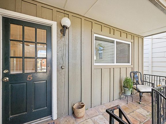 4th image of 4207 Drake St