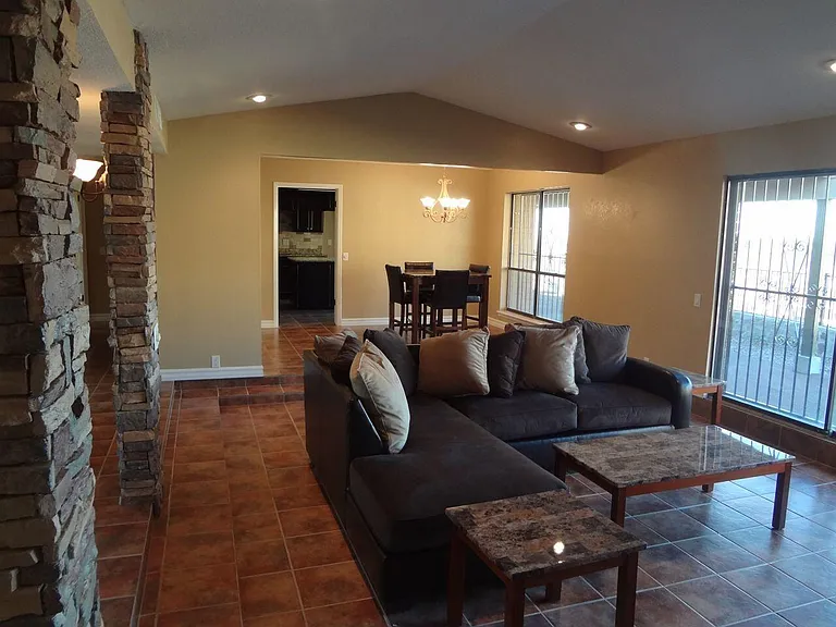320 Barbaree Dr — Photo 12