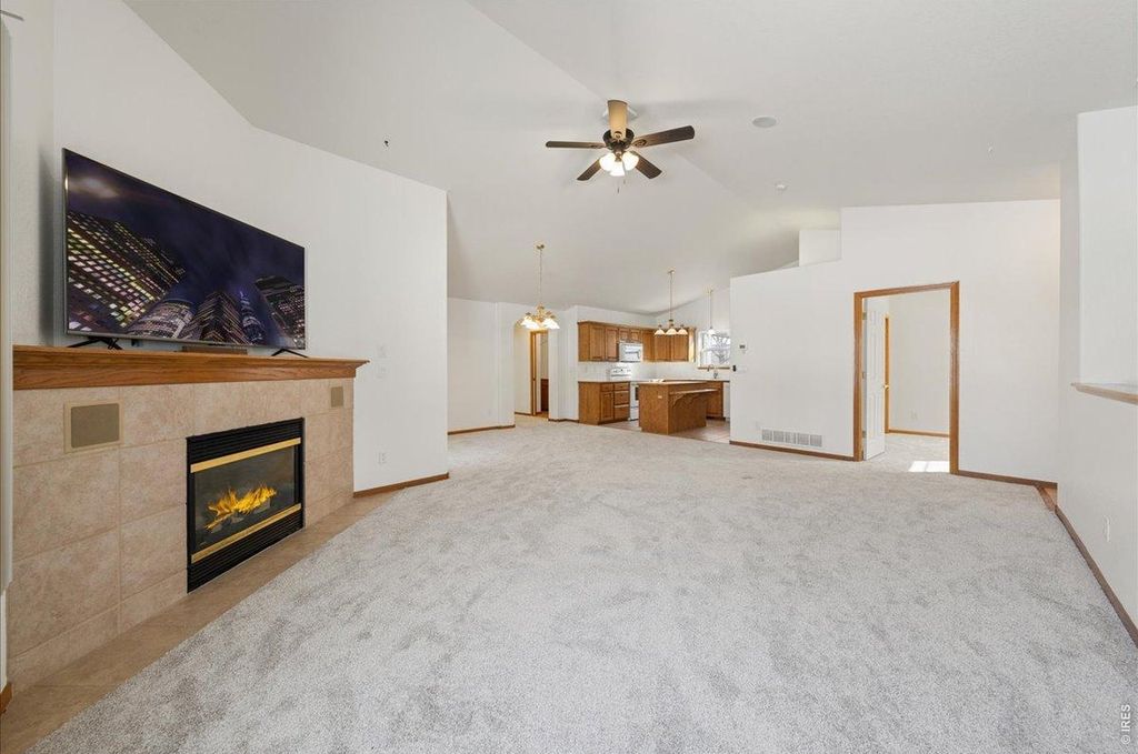 2615 Anemonie Dr