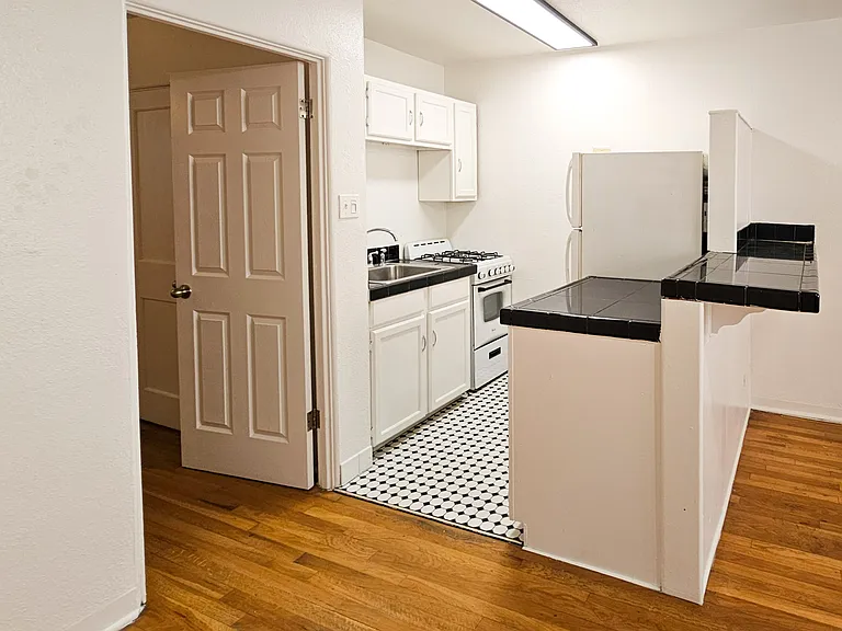 Unit B - Kitchen