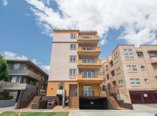 5633 Carlton Way #401, Los Angeles, CA 90028