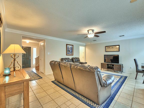 4th image of 9419 Marsh Creek Dr