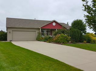 N1747 Hot Springs Ct, Greenville, WI 54942