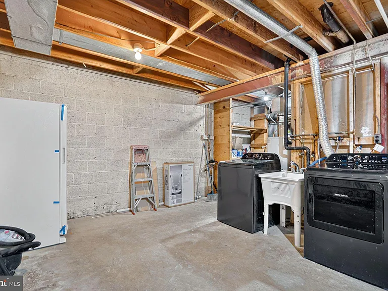9457 Jenerio Ct — Photo 21