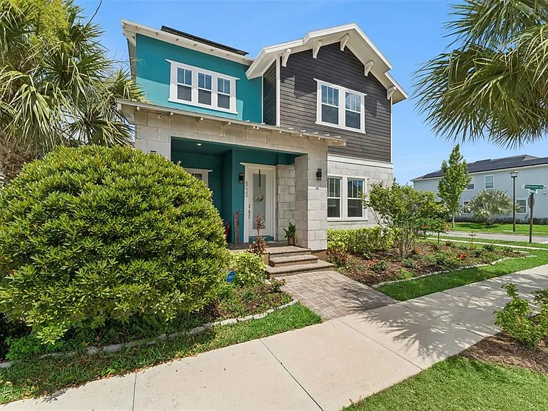 8033 Nemours Pkwy — Photo 2