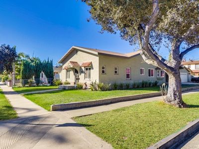 2102 Oak St, Santa Ana, CA, 92707