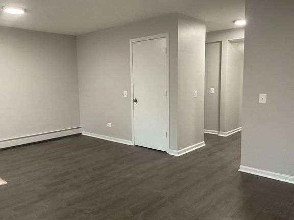 5th image of 5630-5638 S Michigan Ave #3B-1Ba