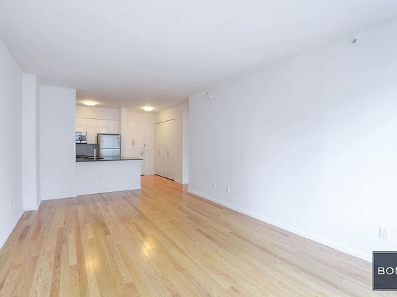2nd image of 4610 Center Blvd APT 1103