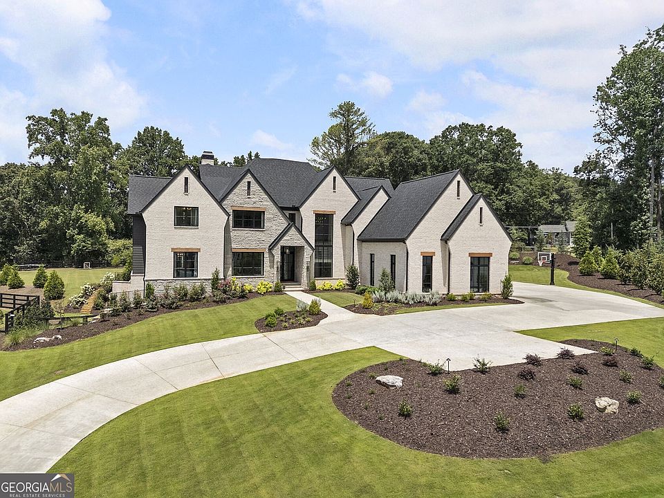 1st image of 1022 Lyndon Ln