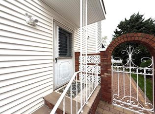826 Ionia Ave FLOOR 2, Staten Island, NY 10309