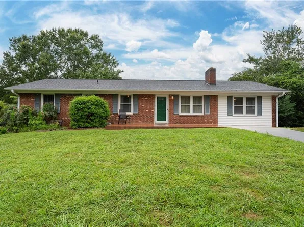 1095 Bethany Church Rd, Winston Salem, NC 27107