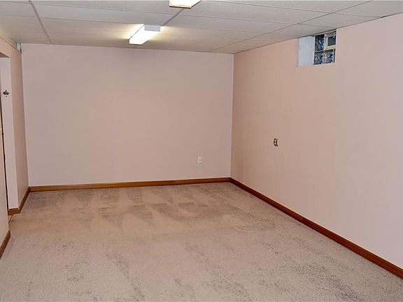 5th image of 1217 E 346th St