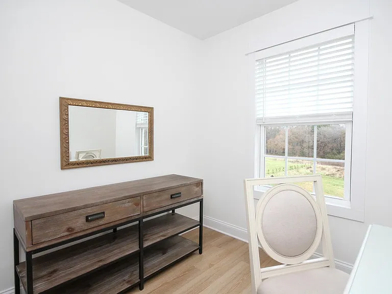 1076 Startown Rd — Photo 23
