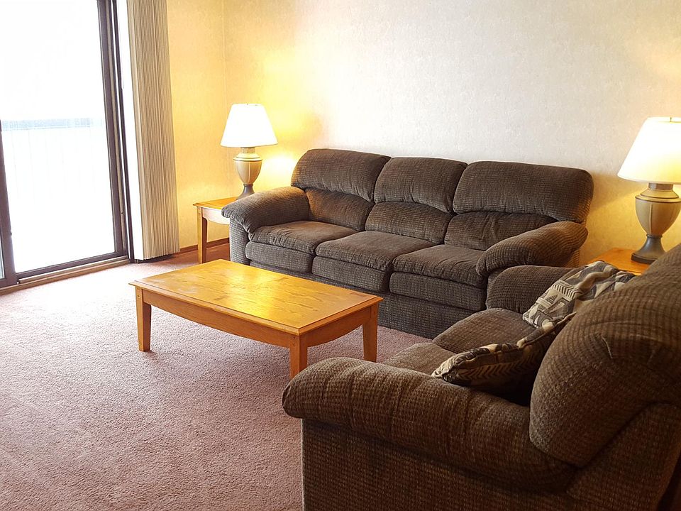 1st image of 1721 University Ave S APT C21