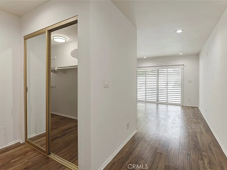 9450 Tampa Ave — Photo 33