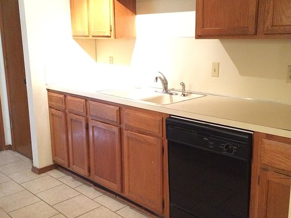 4th image of 1333 S 83rd Ave E
