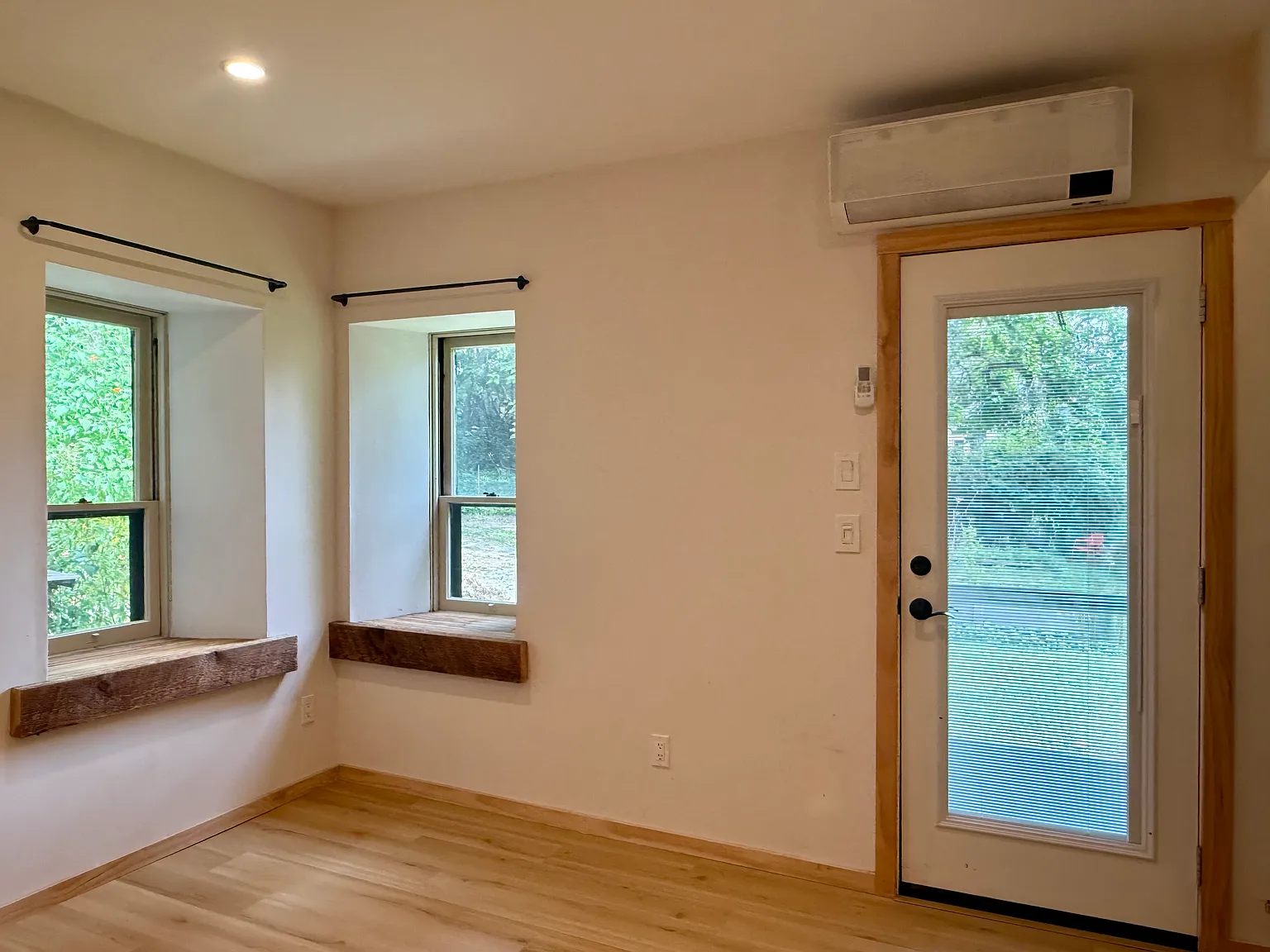 1 bed, 650 sqft, $1,200 — Photo 3