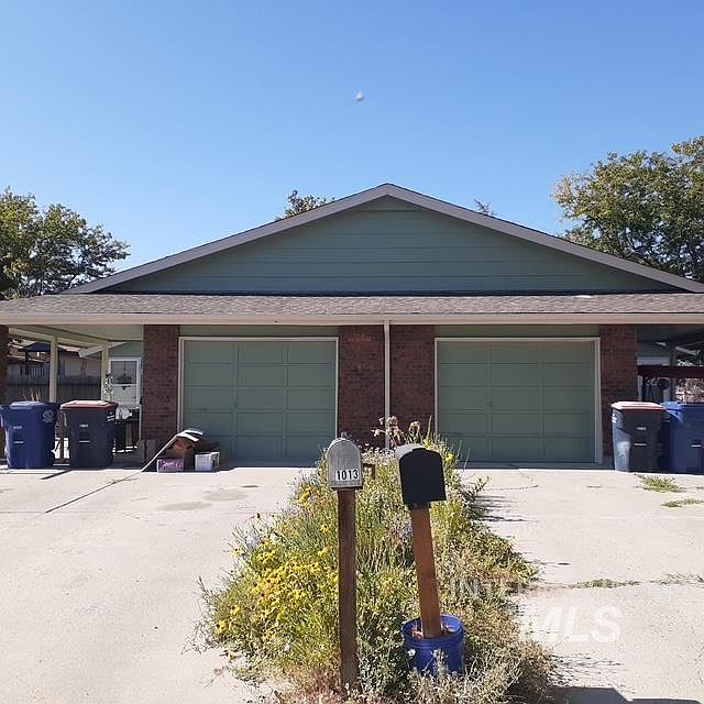 1st image of 1013/1017 Lemhi Cir