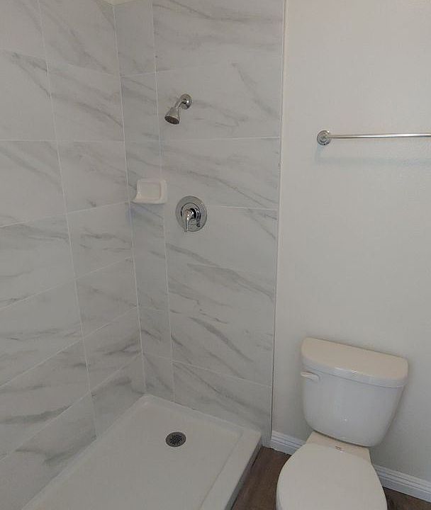 1st image of 3211 Eichenlaub St