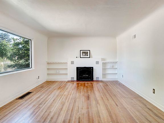 3rd image of 3708 La Hacienda Pl NE