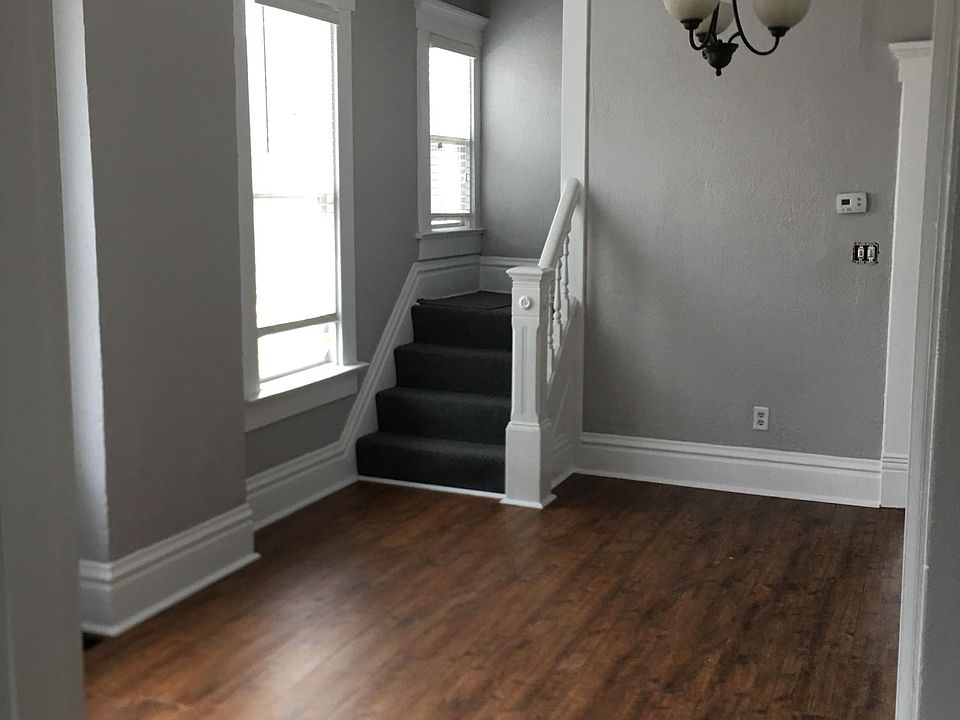 2nd image of 1543 Franklin Ave