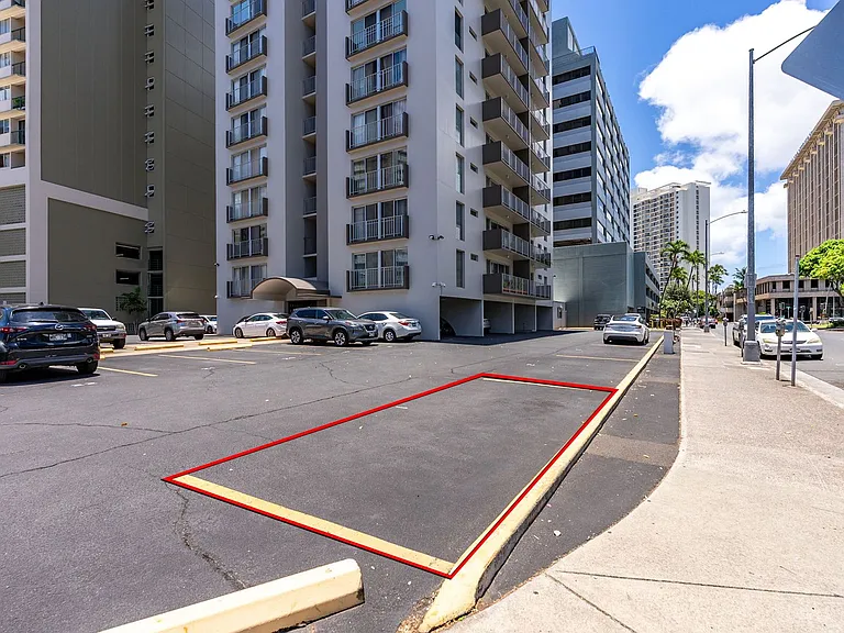 731 Amana St #703 — Photo 35