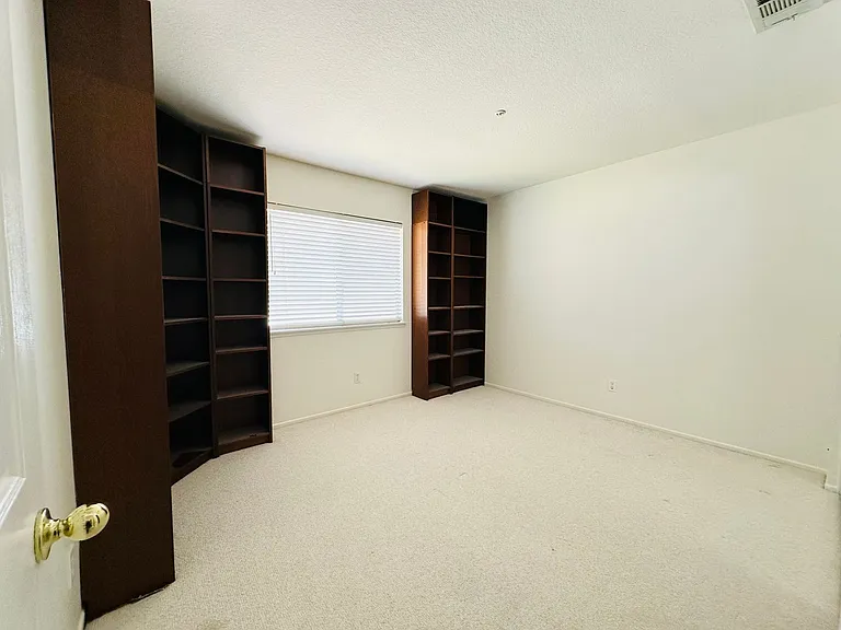 26253 King Edwards Dr — Photo 40