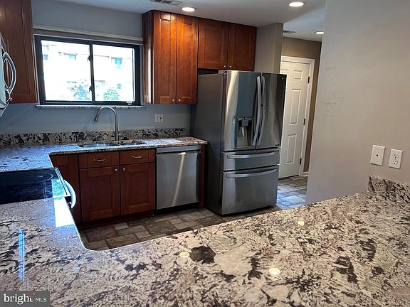 4th image of 1366 Hazel Nut Ct