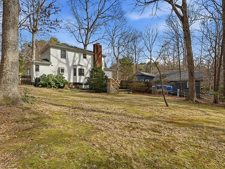 135 Sycamore St — Photo 24