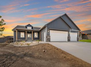 2905 S Galena Ave, Sioux Falls, SD 57110