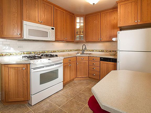 4th image of 4316 Zenith Ave S