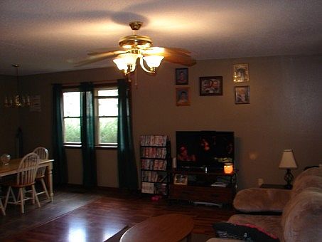 5th image of 210 Pilot Hill Dr