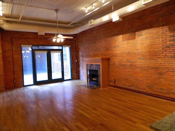5th image of 635 W Lakeside Ave APT 404