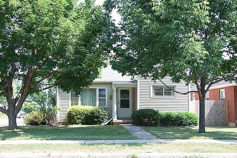 1st image of 1101 Devon Ave