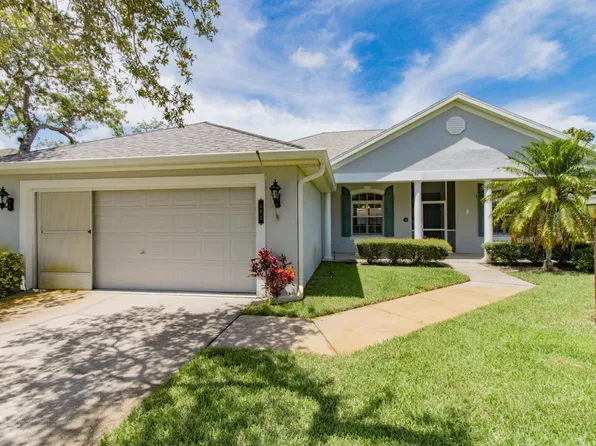 692 Brush Foot Dr, Sebastian, FL 32958