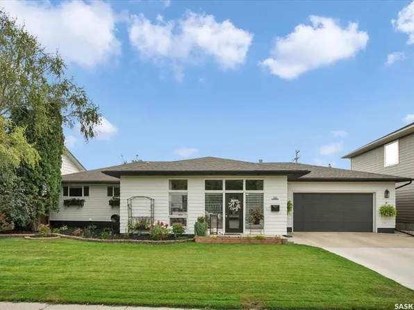 310 Willow STREET E, Saskatoon, SK S7J 0C6