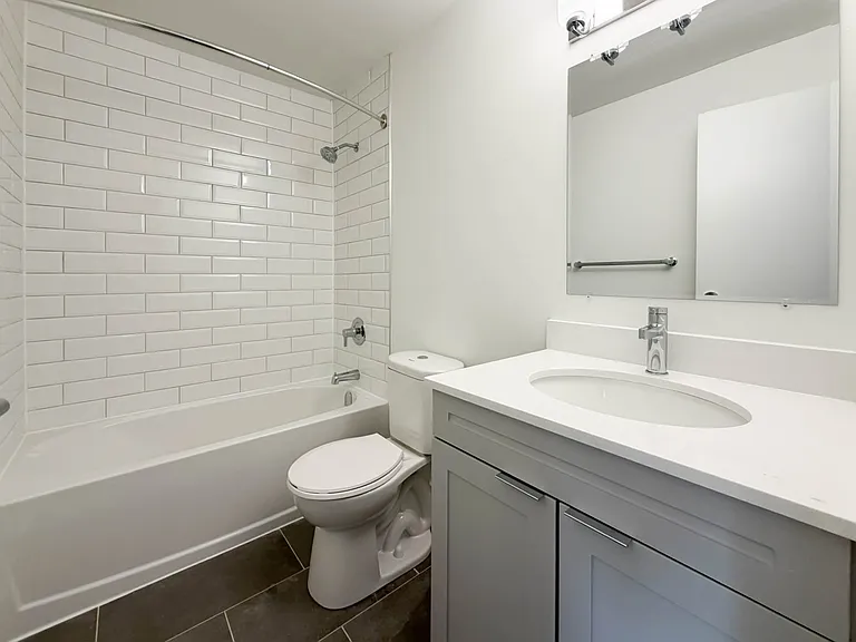 1549 Trossacks Ave — Photo 15