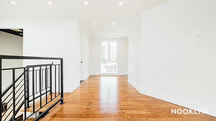 Rented by Nooklyn NYC LLC | media 13