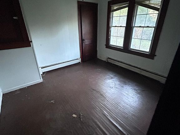 4th image of 1237 E Johns Ave