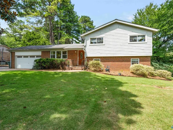617 Mountain Gap Dr SE, Huntsville, AL 35803