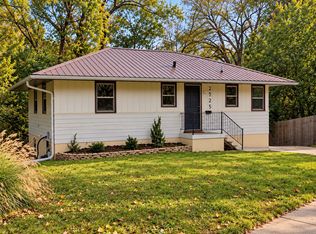 2525 27th St, Des Moines, IA 50310
